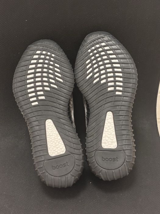 adidas Yeezy Boost 350 V2 Dark Salt – Mărimea 42 2/3 – Noi