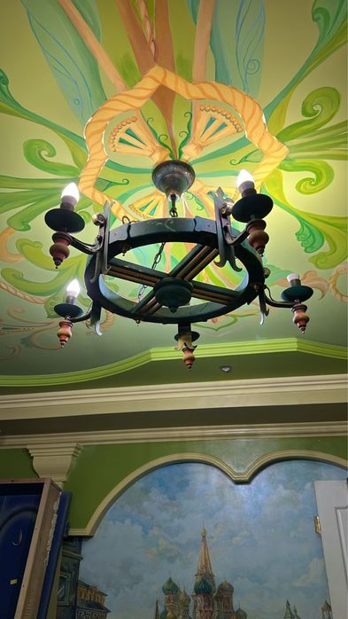 Продам люстры разные дерево метал