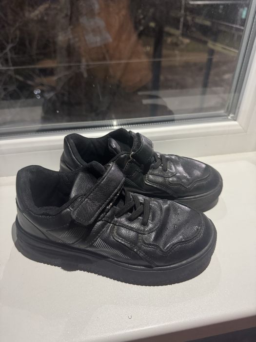 Кроссы 33 размер 1500тг