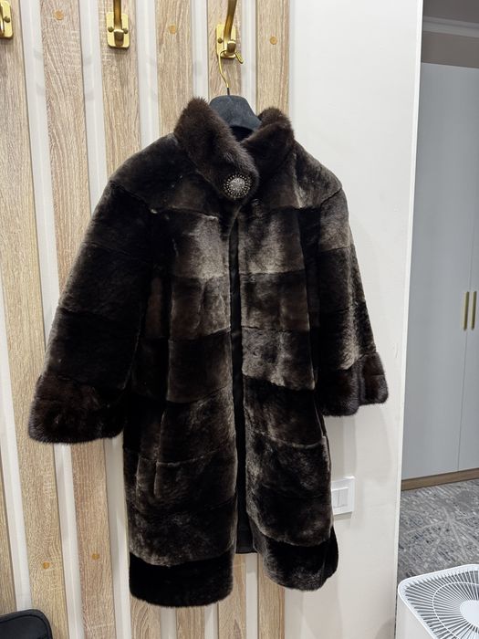Шуба. Мутон со вставками из норки.