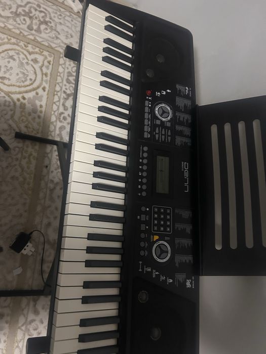 Синтезатор Denn Dek610