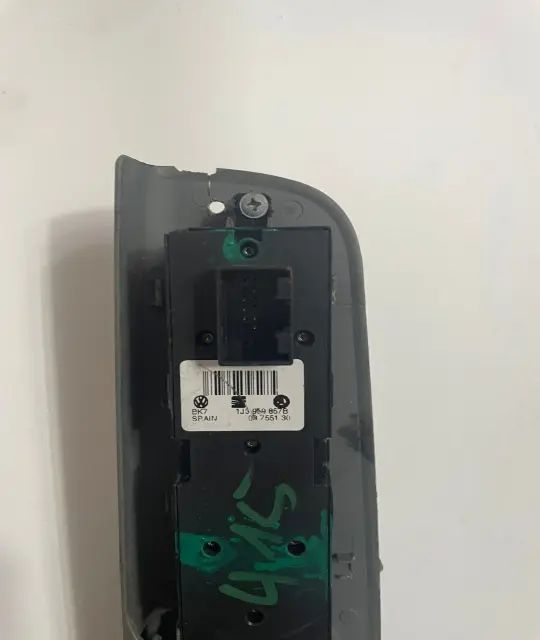 Butoane geam sofer 1J3959857B / 1J3959857B Volkswagen VW Passat 2001