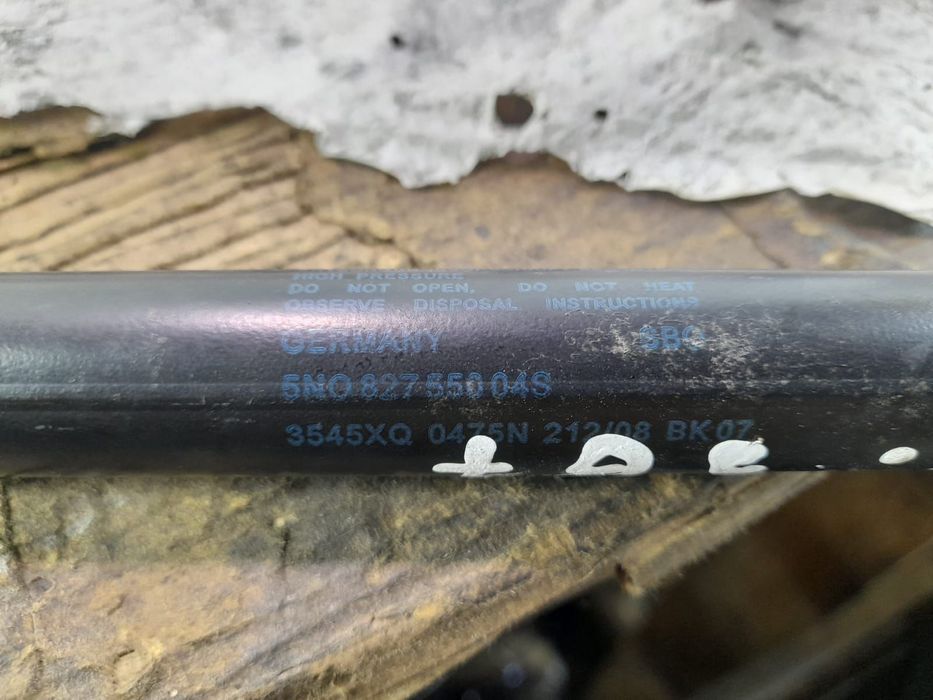 Set Amortizor portbagaj 5NO82755004S Volkswagen VW Tiguan 1 5N [2007