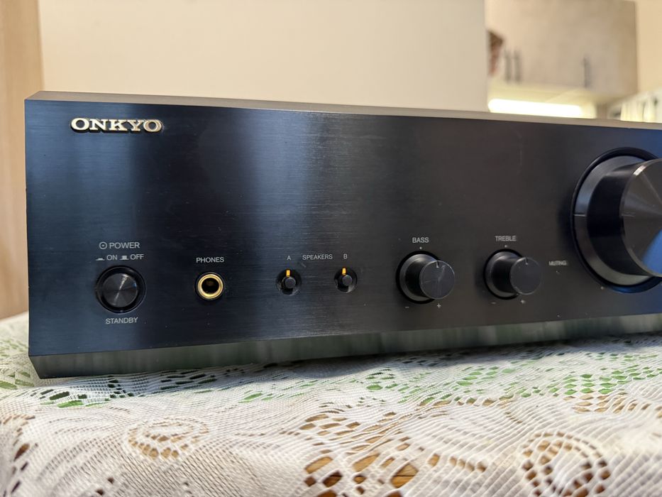 Onkyo A-9155 Стерео усилвател