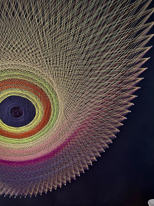 Tablou “String Art” - “Coadă de Păun”