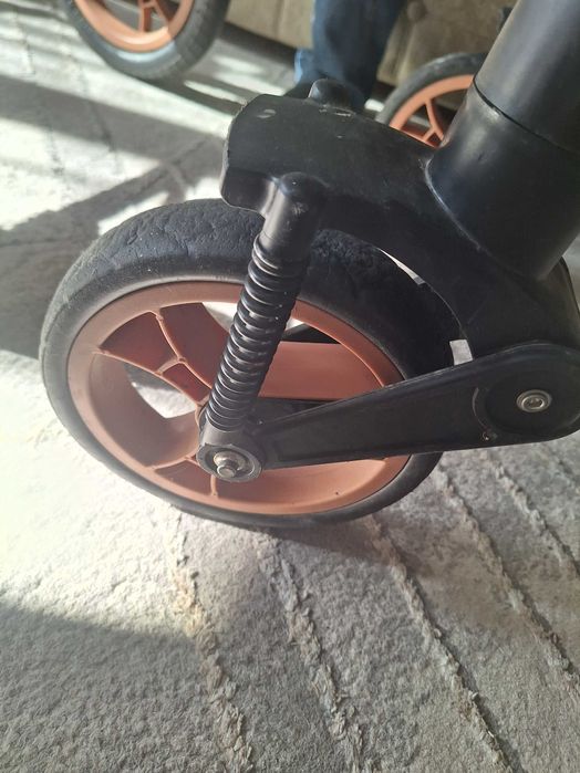 Продам детскую коляску