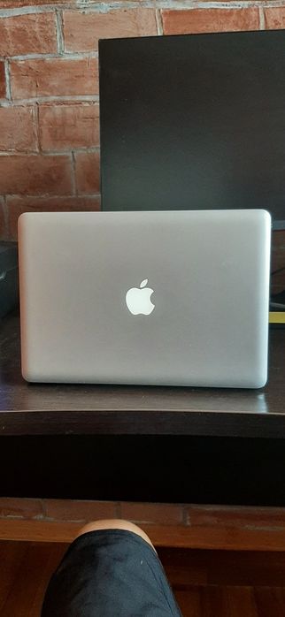 Продам макбук 13 про 2011