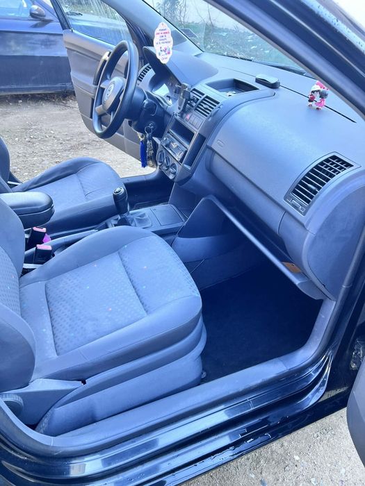 Wolkswagen polo 1,2 benzina 6v  acte la zii