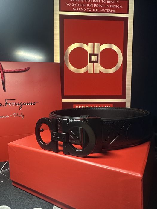 Curea ferragamo neagra