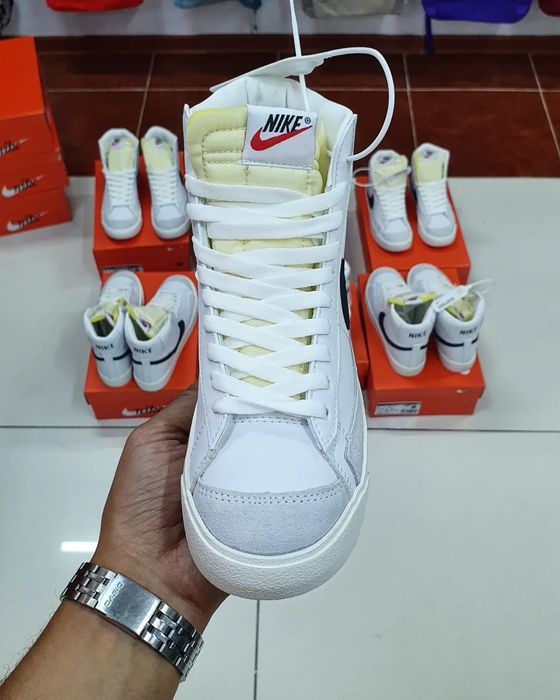 Кроссовки NIKE BLAZER 77 MID