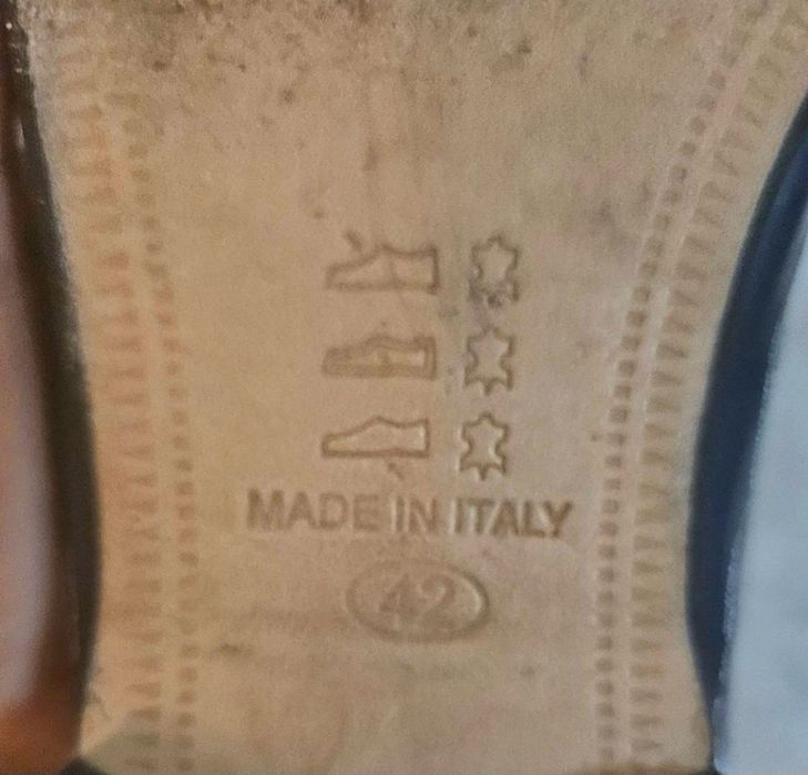 Мъжки обувки MONNI