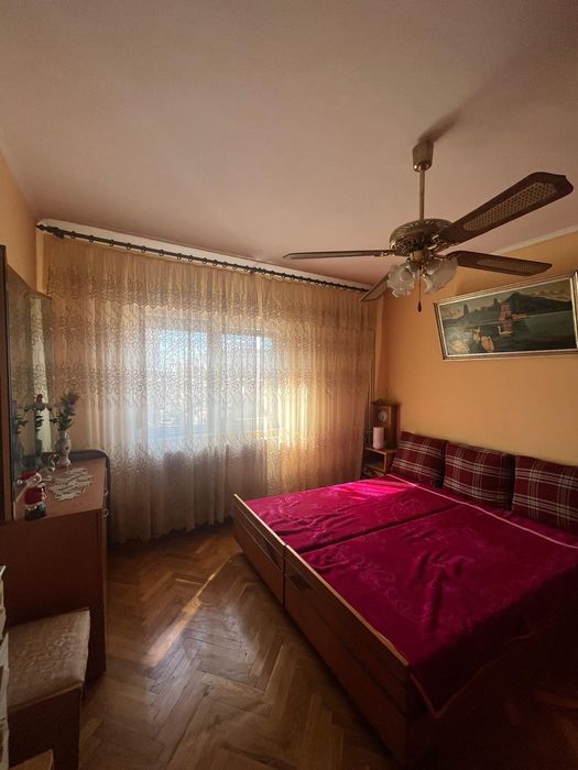 Apartament de vânzare DECOMANDAT zona Confecții Arad, 2 camere
