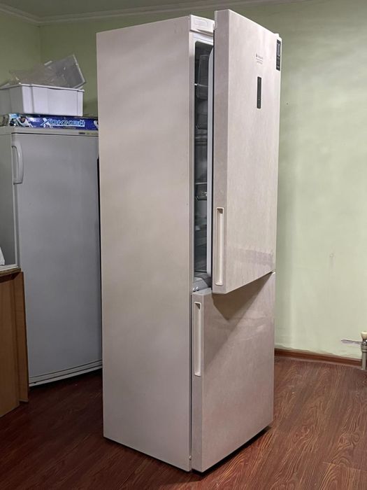 Продается холодильник