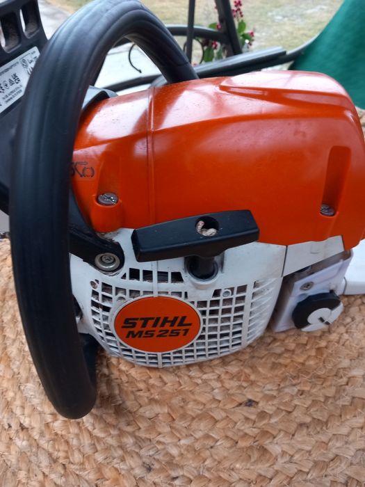 Vând drujba stihl  schimb cu vitel