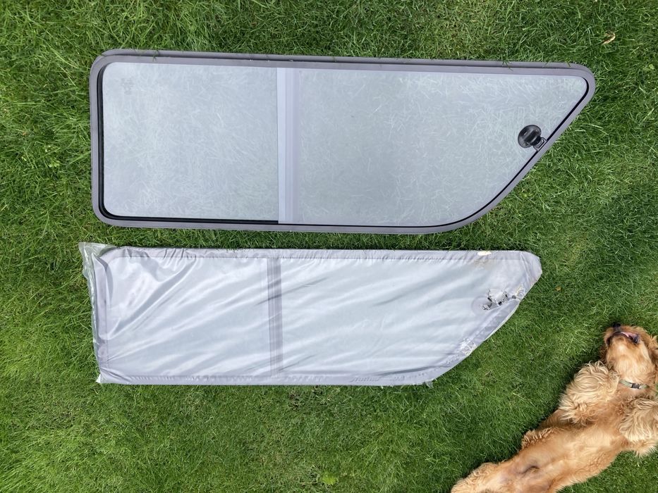 Прозорци за кемпер, бус, пикап