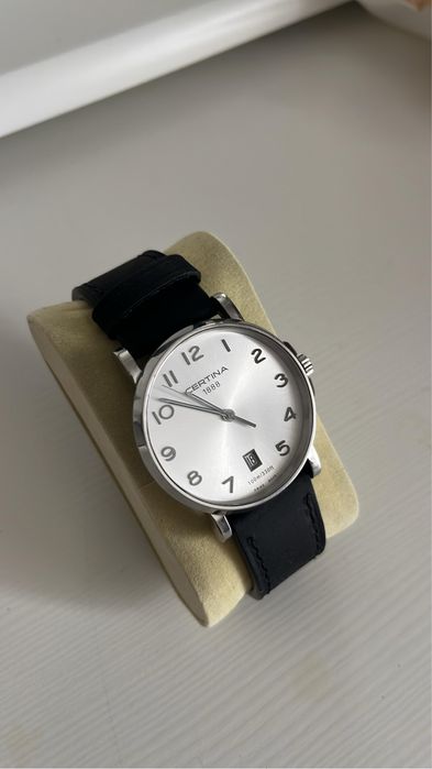 Продам швейцарские часы Certina