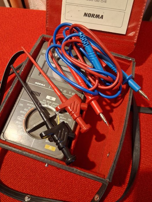 Multimetru digital Norma D1216