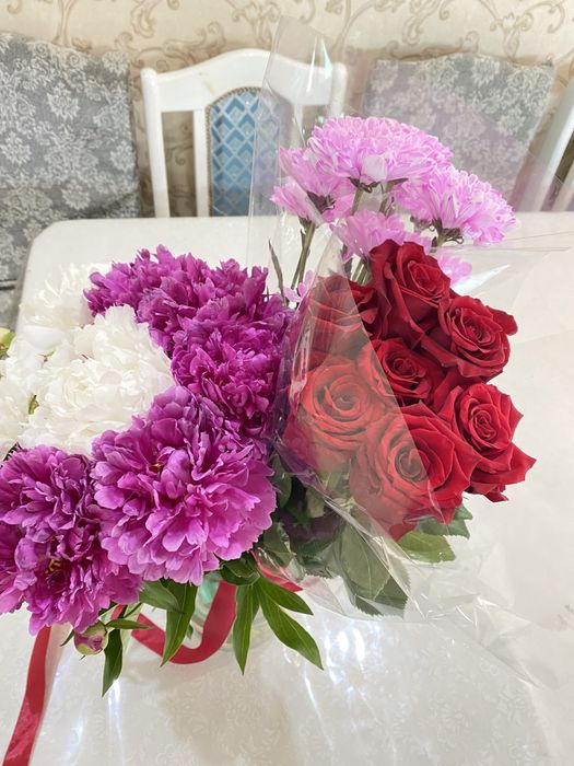 Продам свежие букеты цена от 2500