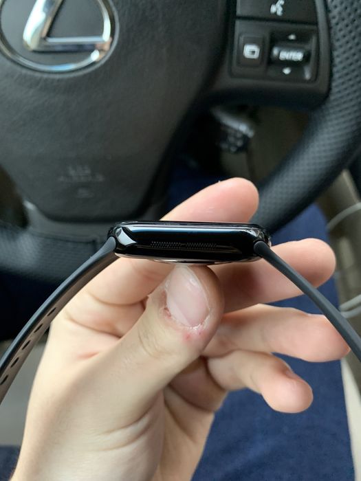 Apple Watch 11 продается