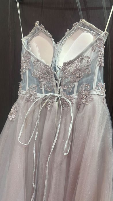 Дълга бална рокля