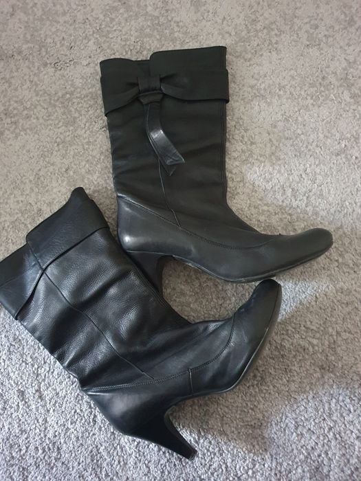 Vand cizme piele naturala caprioara cu toc superbe marimea 41