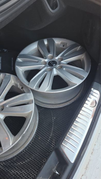 Диск на KIA  5x114.3 ширина диска :7J. Вылет :41
