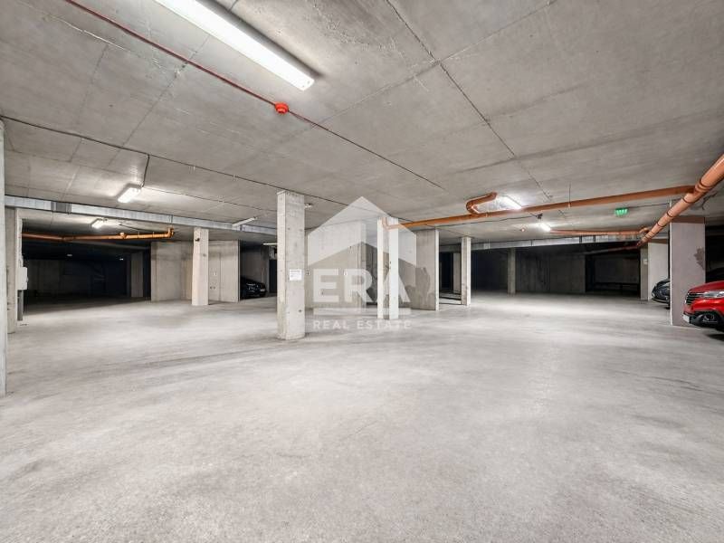 Подземно паркомясто на ул. Чавдар Мутафов в кв. Витоша