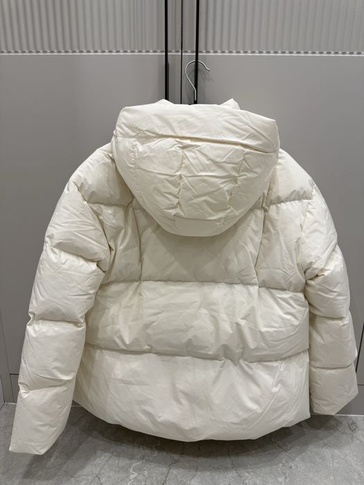 Продам зимний пуховик