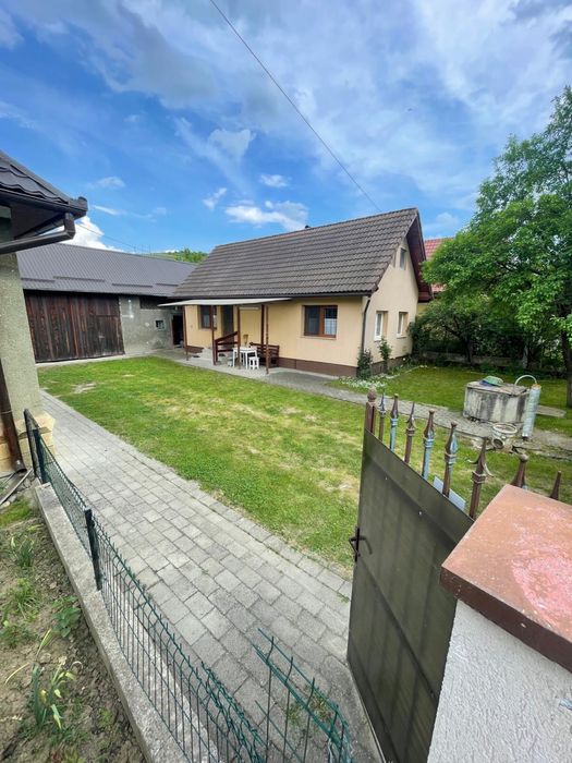 Casa de vanzare Orman + Teren 10 000 mp (1ha=100 ar)