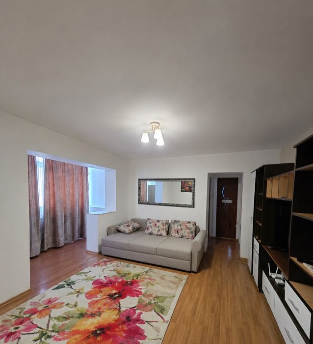 Vând apartament  ,Sfanta vineri!