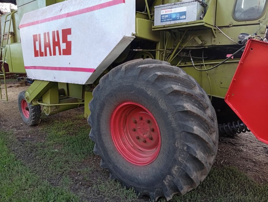 Vând Combina Claas 85