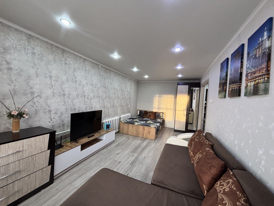 Посуточно - почасово , центр ! Все удобства .