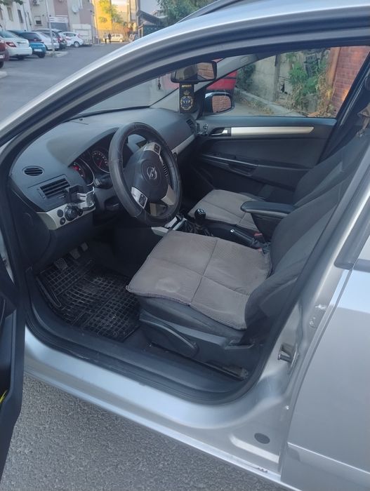 Vând Opel.Astra H