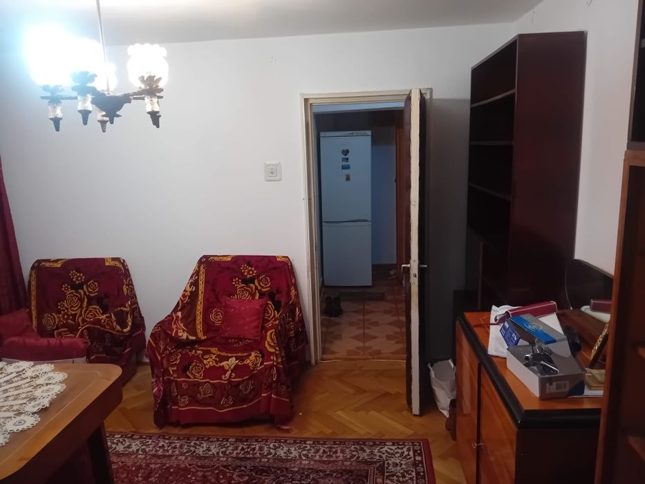 Ap 3 cam Piata Darmanesti 60mp etaj 1 centrala termopan