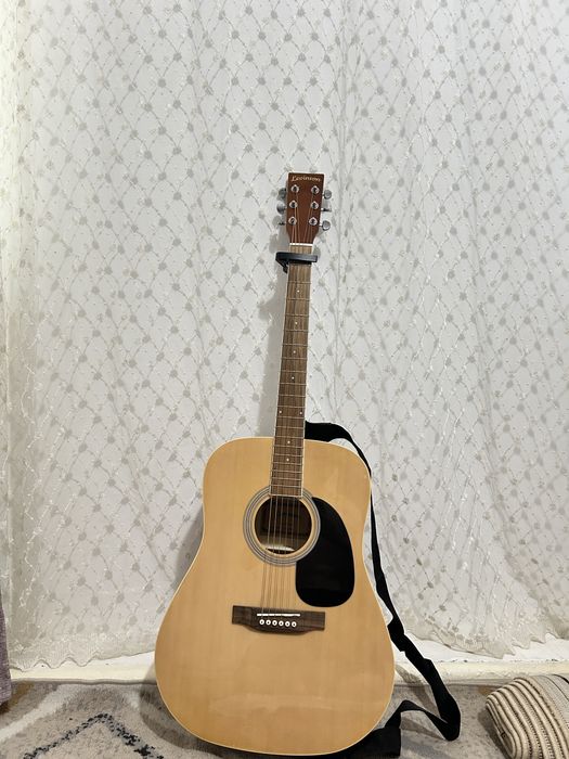 Акустическая гитара Levinson LN4100