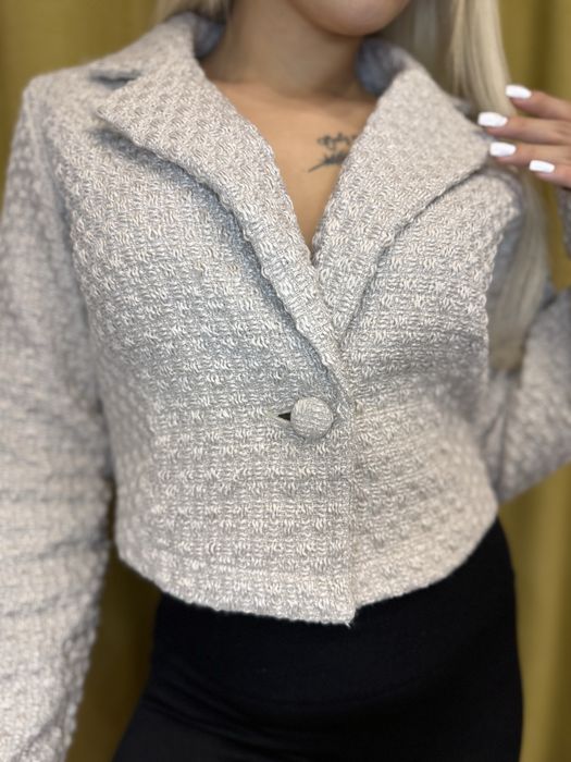 Дамско късо сако от Букле