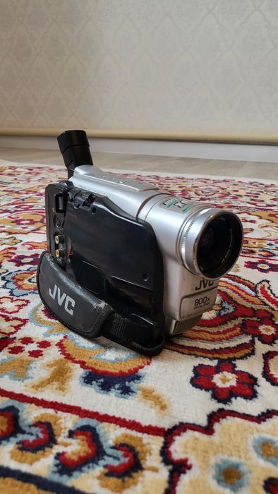 Продается видеокамера