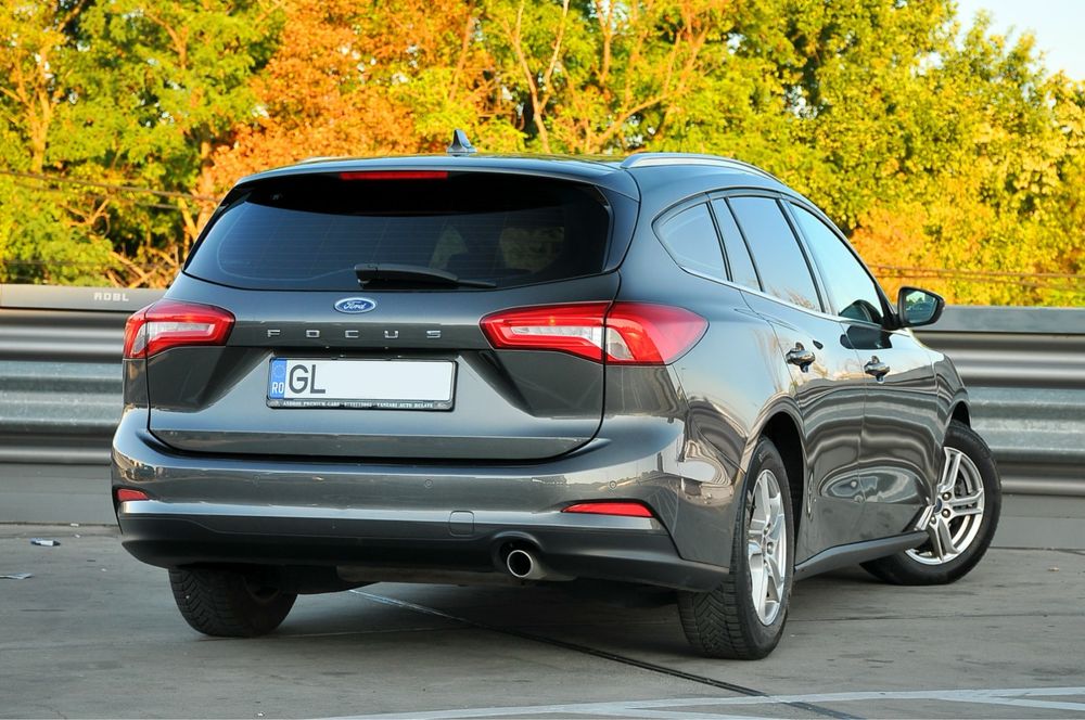 Ford Focus 1.5 Diesel / Automat / Distronic / Carplay