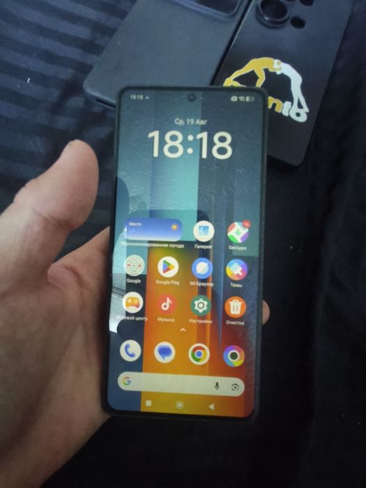 Продам телефон Poco M6 pro
