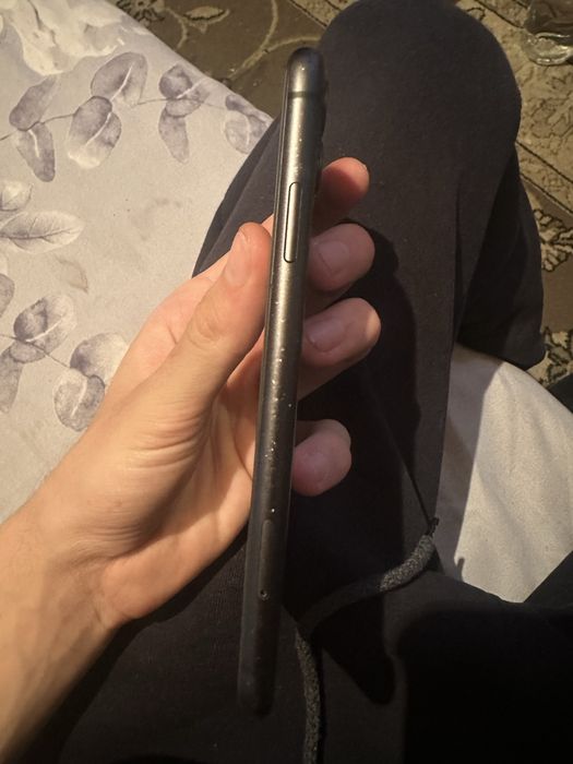 Iphone 11 128gb 80% baterie