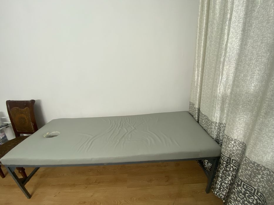 Кушетка медицинский 10.000 тенге