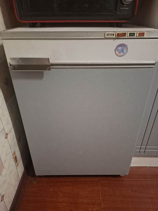 Морозильник Бирюса