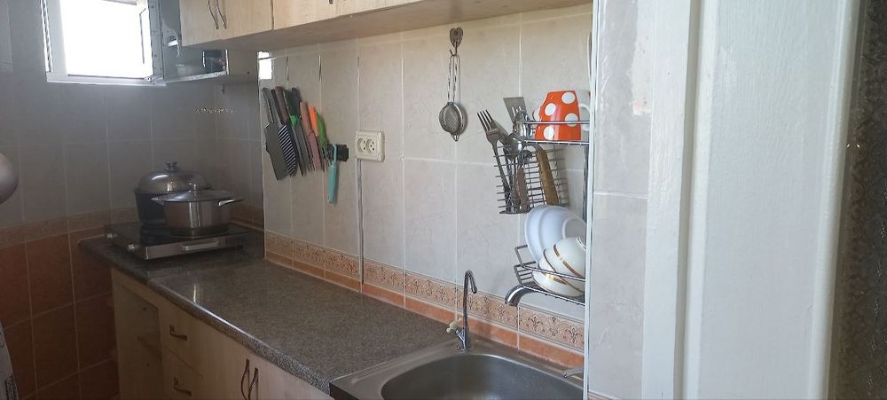 продам квартиру на 8 квартале в хорошем месте