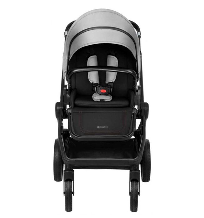 Чисто нова бебешка количка две в едно плюс пдарък