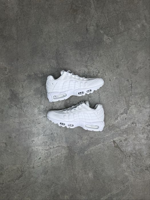 nike air max 95 triple white