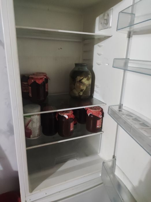 Продам холодильник срочно!