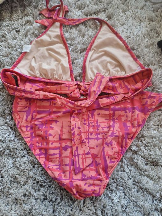 Много запазен бански Gottex