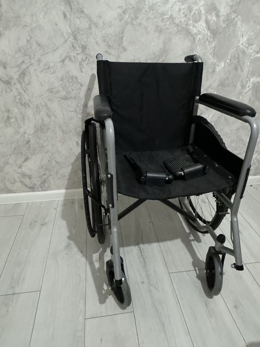 Инвалидная коляска