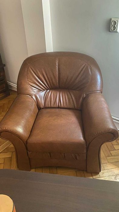 Canapea Extensibilă 3 Locuri și 2 Fotolii Piele Ecologică – Stare Excelentă