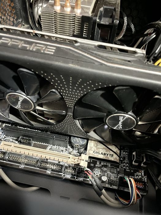 Vand Pc (doar 7 componenete)